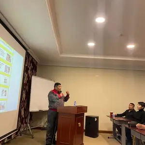 Нийт ажилчдын хабэа ийн албан ёсны сургалт, Улаанбаатар — Баянгол — Гандан