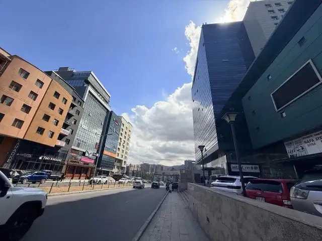 Бгд 2-р хороо grand plaza-н зүүн талд оффис үйлчилгээний 267.15м2 талбай, Улаанбаатар — Баянгол — Баруун 4 зам