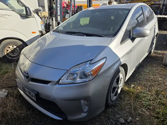 Toyota Prius 30