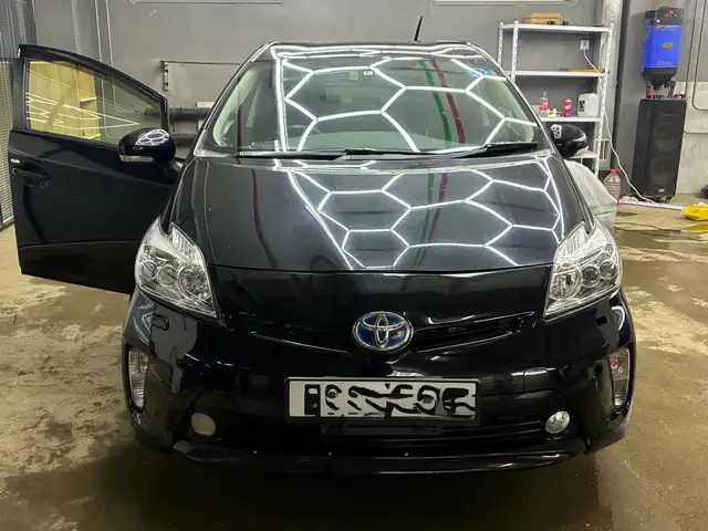 Toyota Prius 30