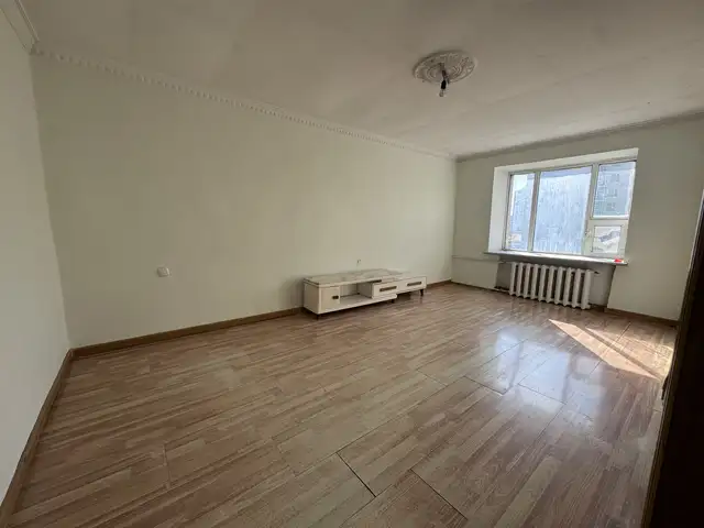 Бзд дхис-н урд 3 өрөө байр 75м2, Улаанбаатар — Баянзүрх — 8-р хороо