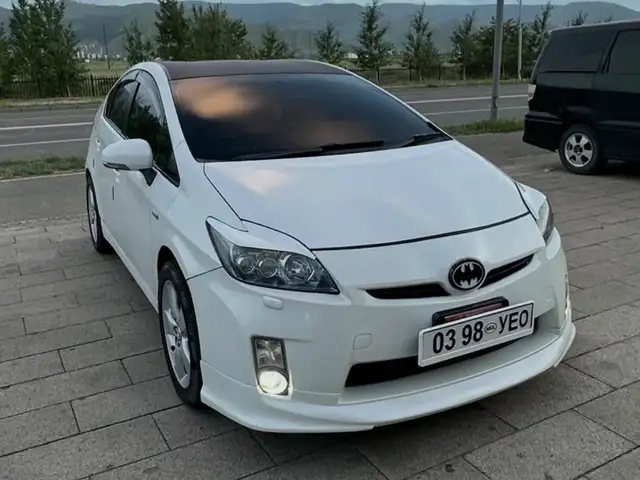 Toyota Prius 30