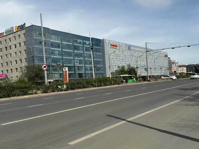 Драгон төвд оффис үйлчилгээний талбай 112.36мкв, Улаанбаатар — Сонгинохайрхан — 5 шар