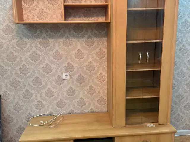 Том өрөөний стенк, Улаанбаатар — Баянгол — Төмөр зам