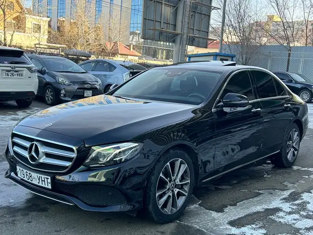 Mercedes-Benz E-Class