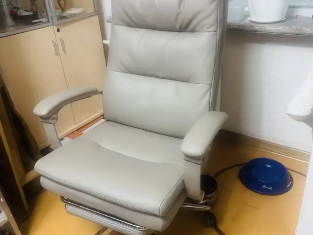 Office sandal, Улаанбаатар — Хан-Уул — 19-р хороолол