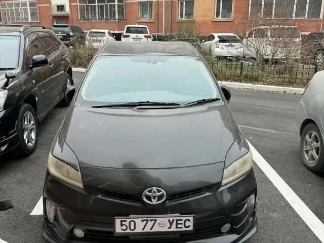 Toyota Prius 30