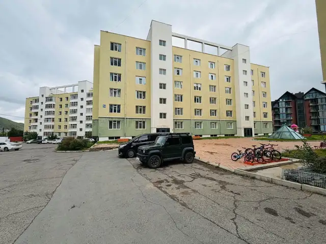 Зайсан Соёмбо хотхонд 138мкв 4 өрөө орон сууц, Улаанбаатар — Хан-Уул — 11-р хороо