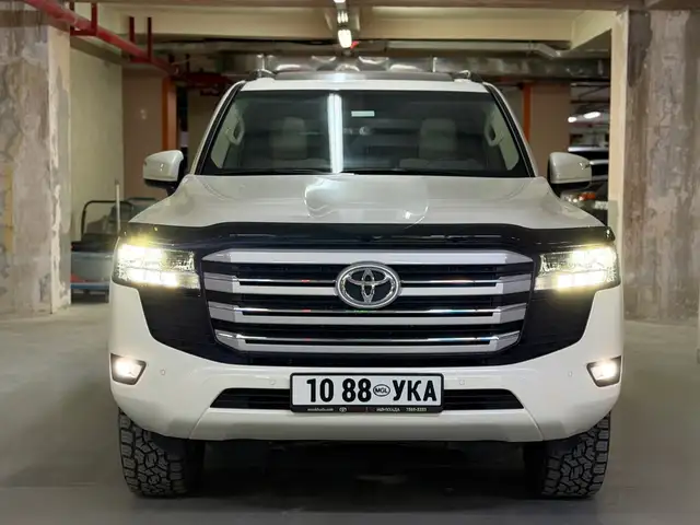 Toyota Land Cruiser 300