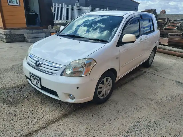 Toyota Raum