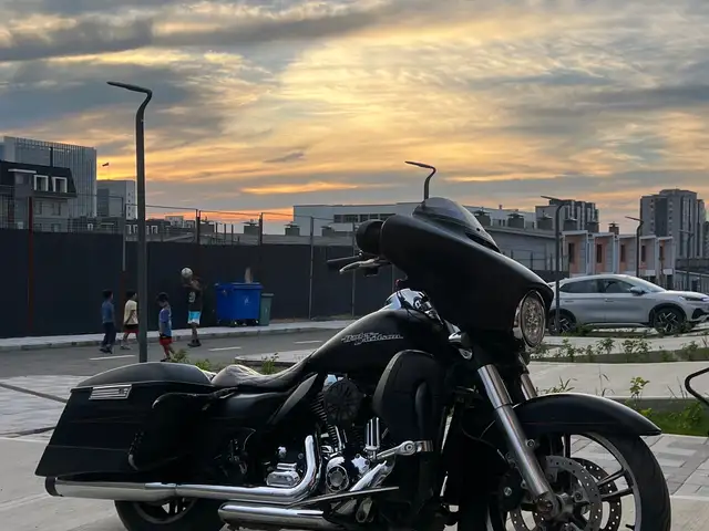 Harley davidson street glide, Улаанбаатар — Хан-Уул — Яармаг