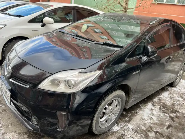 Toyota Prius 30