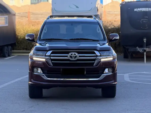 Toyota Land Cruiser 200