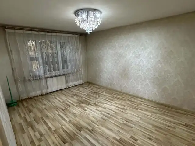 Хотын төвд 3 өрөө байр түрээслүүлнэ., Улаанбаатар — Сүхбаатар — 8-р хороо