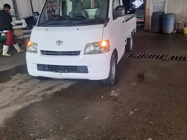 Toyota Тэвштэй, 2016/2026, Улаанбаатар — Баянзүрх — Офицер