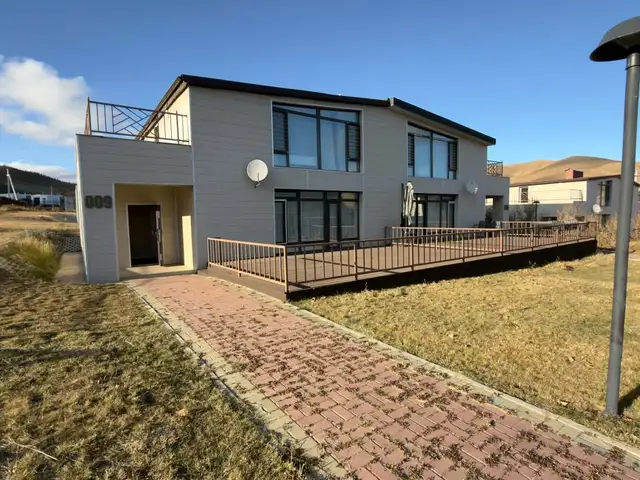 Гачуурт, бага шар хоолойн аманд 2 давхар twin house, 400м² газартай, Улаанбаатар — Баянзүрх — Гачуурт
