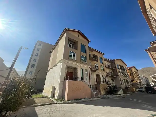 Зайсан гэрэлт хотхонд townhouse, Улаанбаатар — Хан-Уул — Зайсан