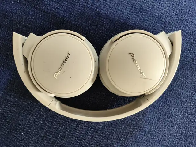 Pioneer SE-S3BT, Улаанбаатар — Чингэлтэй — 40 мянгат