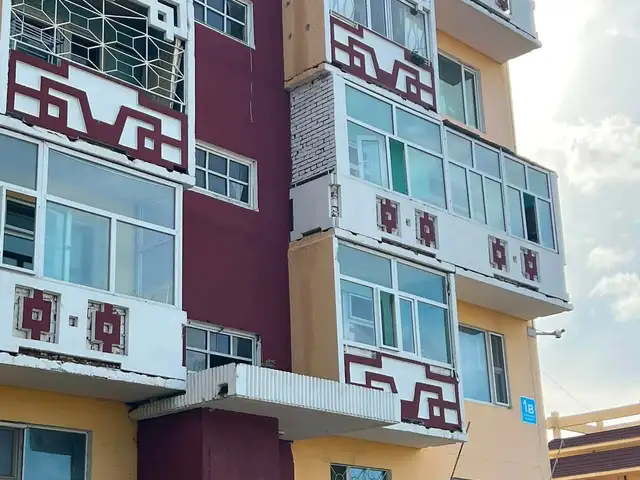 Хээтэй, 1в байр 3 өрөө 39мкв, Дархан-Уул