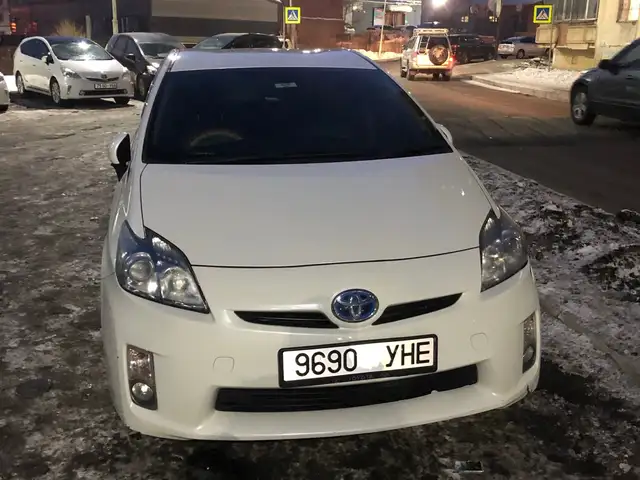 Toyota Prius 30