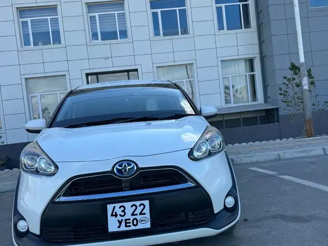 Toyota Sienta
