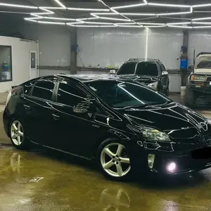 Toyota Prius 30