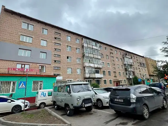 Бгд, төмөр замын астра худалдааны төвийн урд 2 өрөө 47.6м2 байр, Улаанбаатар — Баянгол — Төмөр зам