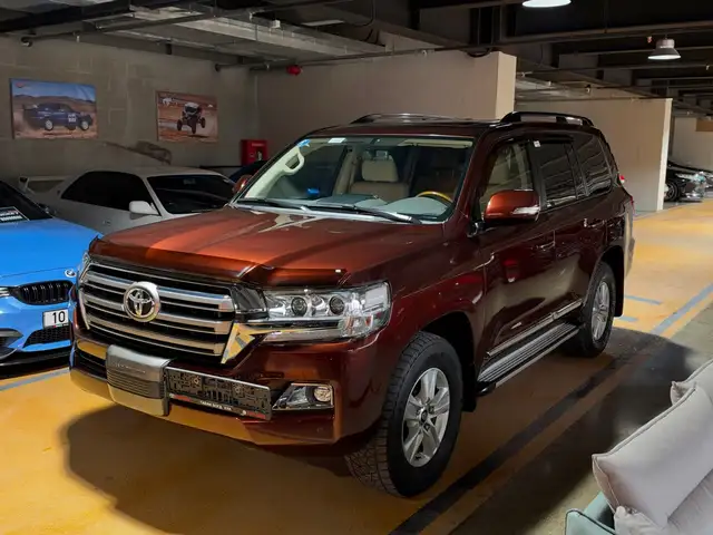 Toyota Land Cruiser 200