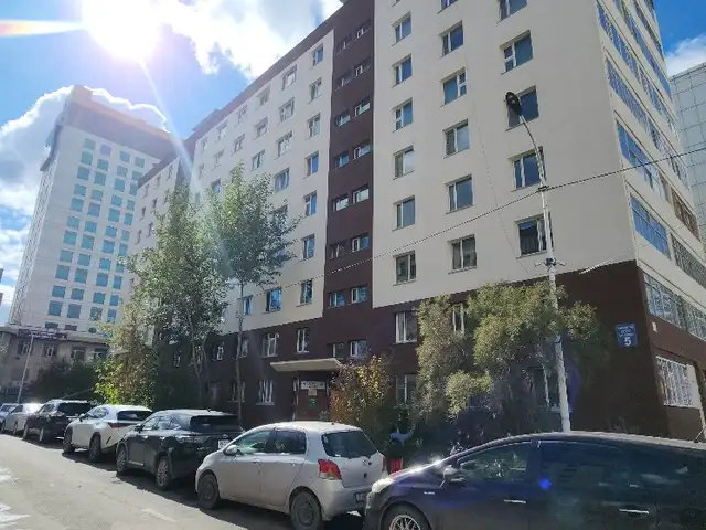 Хотын төвд 3 өрөө байр 90мкв, Улаанбаатар — Чингэлтэй — 5-р хороо