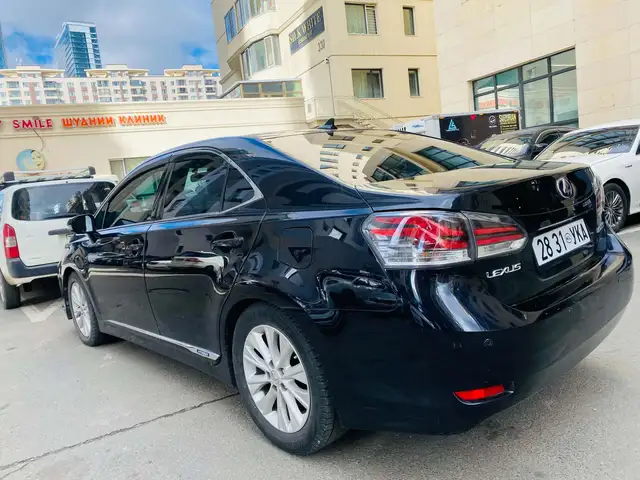 Lexus HS