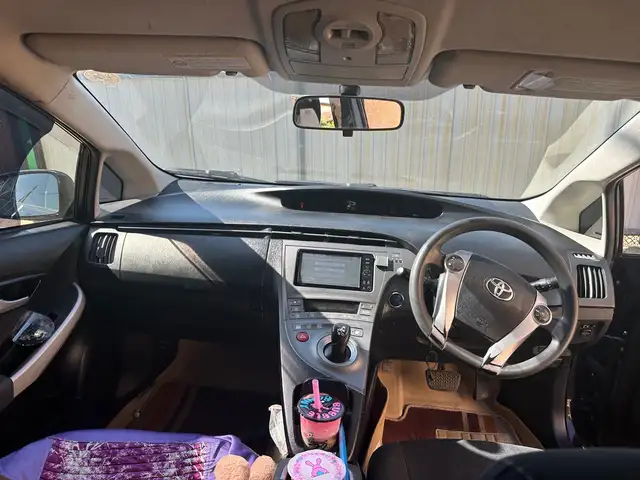 Toyota Prius 30