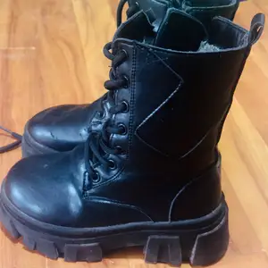 Hvvhdin uwliin gutal size 31, Улаанбаатар — Баянзүрх — Монгол Япон эмнэлэг