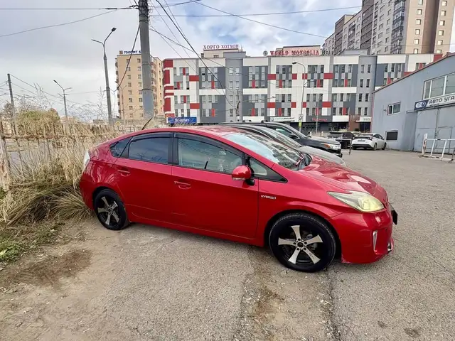 Toyota Prius 30