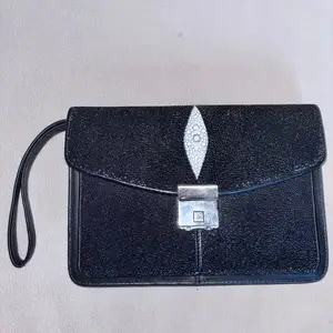 Stingray арьсан гар цүнх, Улаанбаатар — Хан-Уул — 11-р хороо