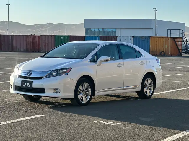 Lexus HS
