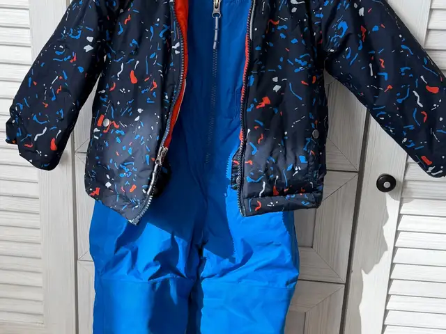Columbia hoslol, Улаанбаатар — Сүхбаатар — 100 айл