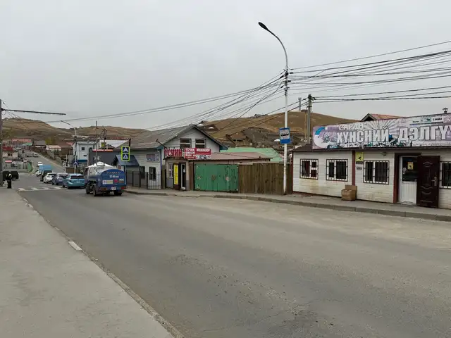 Дарь эх 21-p хорооны буудалд зам дагуу үйлчилгээтэй хашаа байшин, Улаанбаатар — Баянзүрх — 21-р хороо