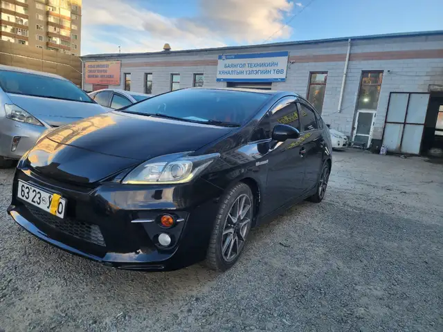 Toyota Prius 30