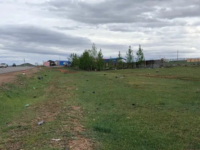 Эмээлтийн зам дагуу 1400м2 өмчилсөн газар, Улаанбаатар — Сонгинохайрхан — 32-р хороо