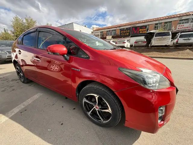 Toyota Prius 30