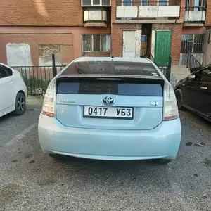 Toyota Prius 30