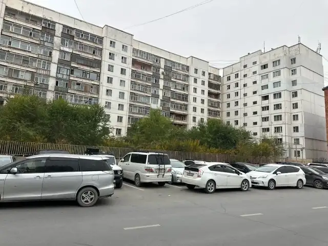 Бзд, натур оюунлаг, 84 -р сургуулийн хажууд байршилтай 11-р байранд 72.0мкв 3 өрөө, Улаанбаатар — Баянзүрх — 13-р хороолол