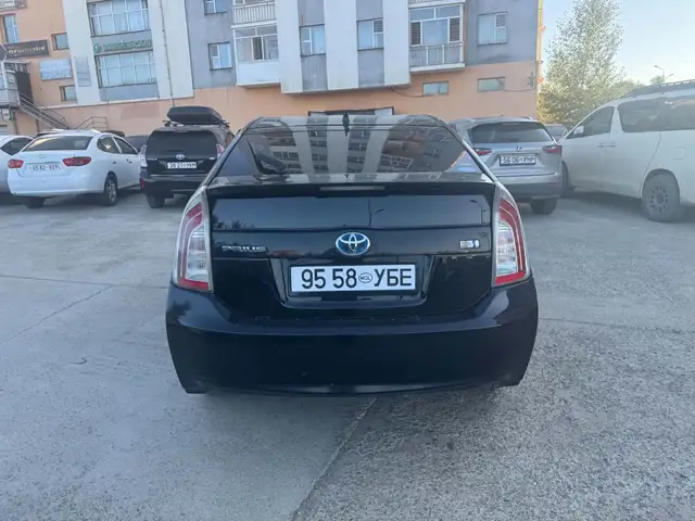 Toyota Prius 30