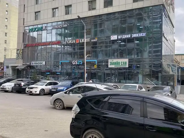 Хангай хотхонд 3-р давхрын 89м2 үйлчилгээний талбай, Улаанбаатар — Сүхбаатар — 100 айл