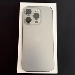 Apple iPhone 15 Pro, 256 gb, Natural Titanium, Улаанбаатар — Хан-Уул — Хансвилл хотхон