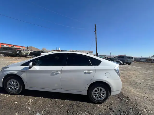Toyota Prius 30