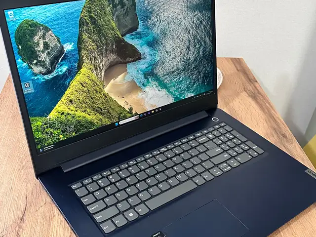 Lenovo 17", Intel Core i5, 8 GB RAM, 256 GB, Улаанбаатар — Баянзүрх — Их Засаг Их сургууль