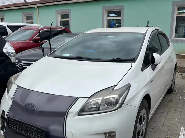 Toyota Prius 30