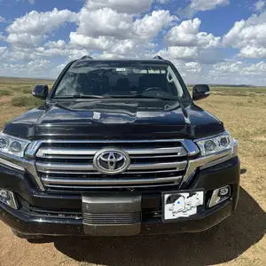 Toyota Land Cruiser 200