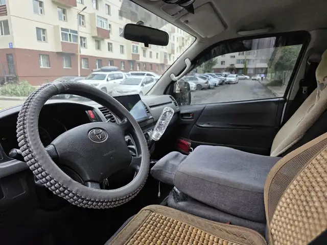 Toyota Микробус, 2012, Улаанбаатар — Сүхбаатар — 19-р хороо